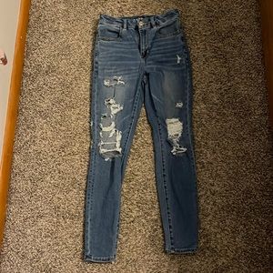 American Eagle destructed jeans size 6 regular
